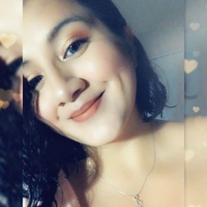 Meet your Posher, Evelyn